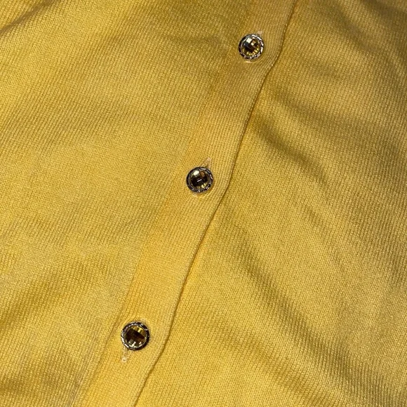 NWT New York & Company Women’s Sunny Yellow Knit Top.  Size 1X. - Picture 4 of 5